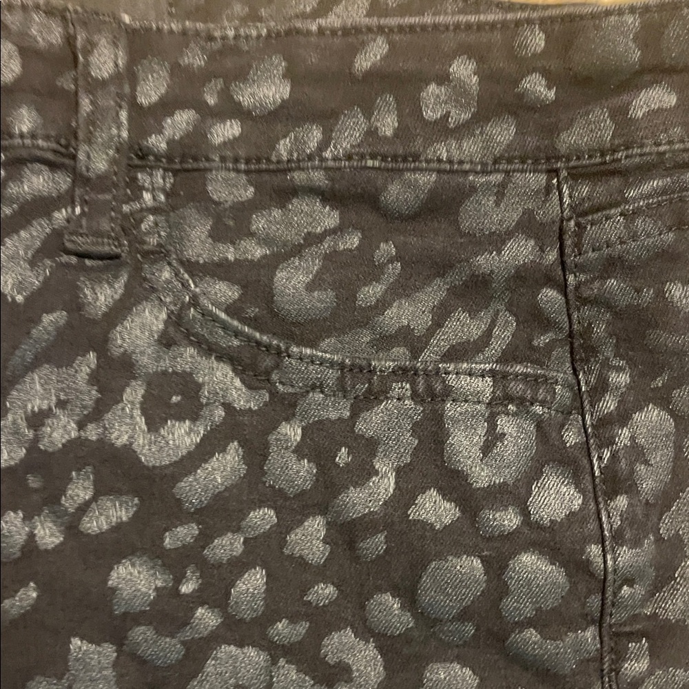 Joe's Jeans  black with Charcoal Leopard Print Skinny Jeans size 31 - Picture 5 of 6